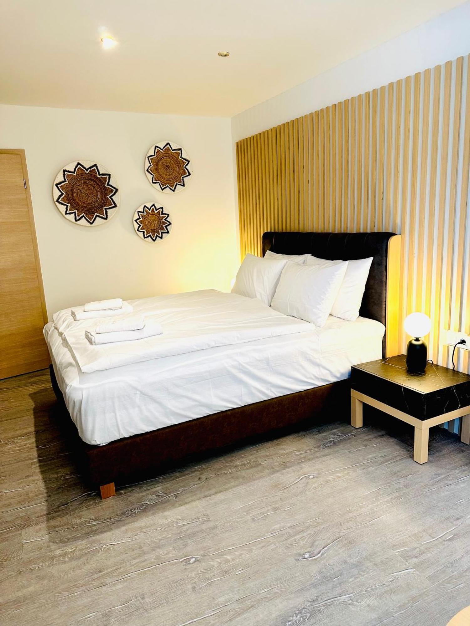 Akropolis Hotel Neurenberg Buitenkant foto