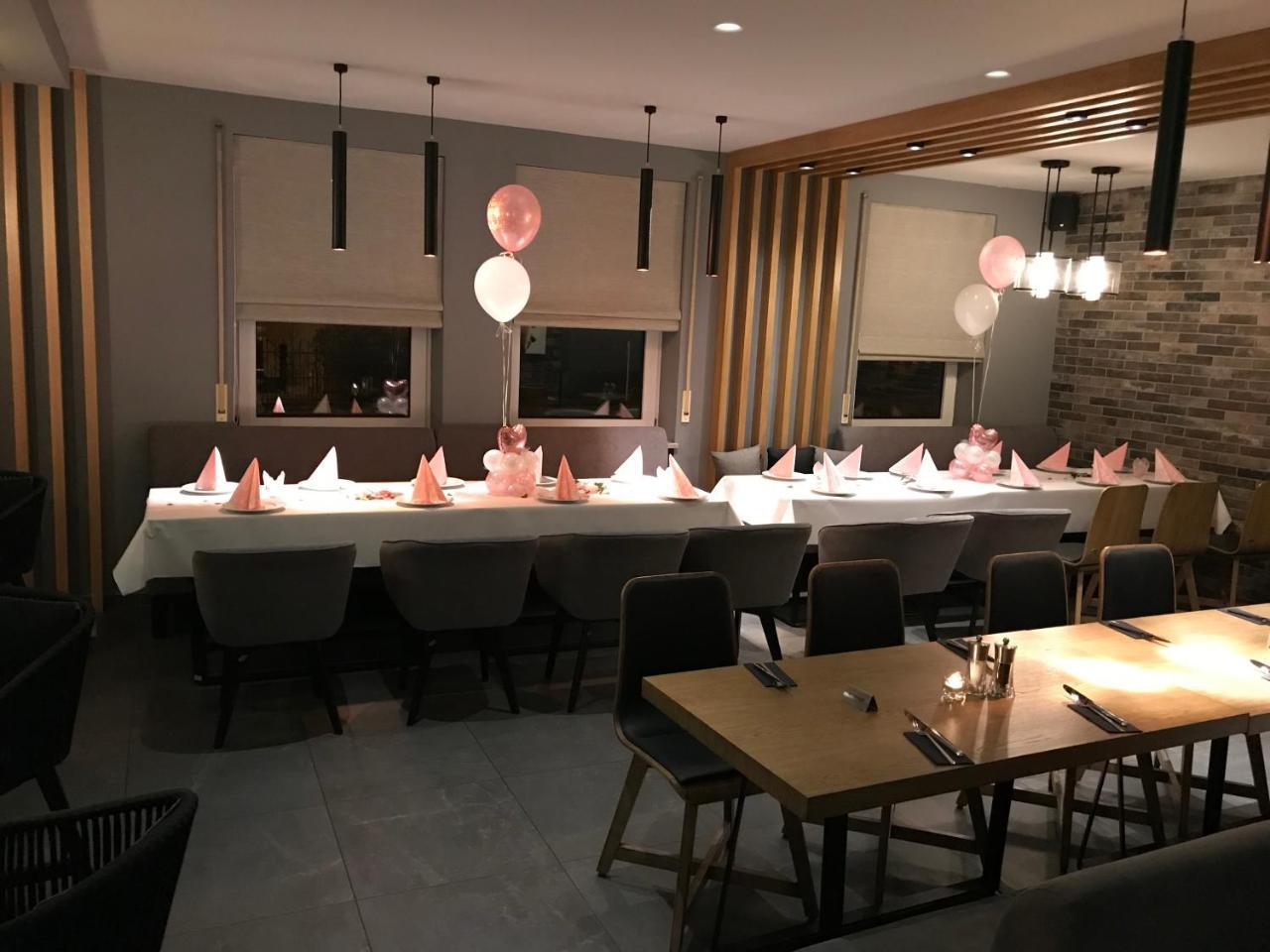 Akropolis Hotel Neurenberg Buitenkant foto