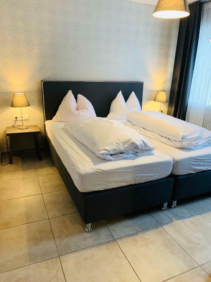 Akropolis Hotel Neurenberg Buitenkant foto